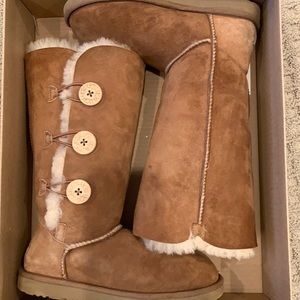 Ugg Australia Bailey Boots with Triple Buttons